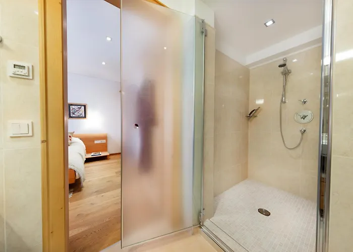 Clubhotel D9 * Hinterthal